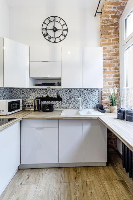 Rzeznicza 24 Apartment Wroclaw Ngoại thất bức ảnh