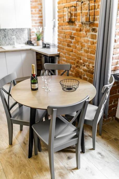 Rzeznicza 24 Apartment Wroclaw Ngoại thất bức ảnh